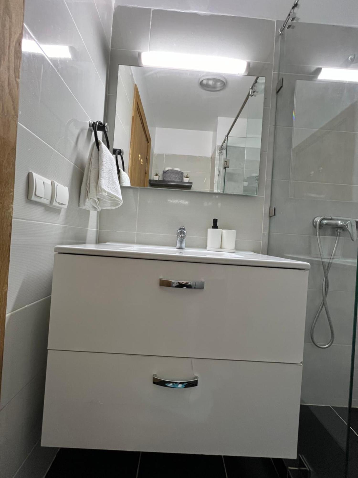Appartement Pied Dans L'Eau Avec Piscine Aourir Kültér fotó
